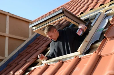 Pose de fenêtres de toit Velux à Guissény
